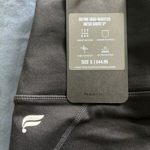 NWT Fabletics Define Powerhold High-Waisted 6” Black Shorts
